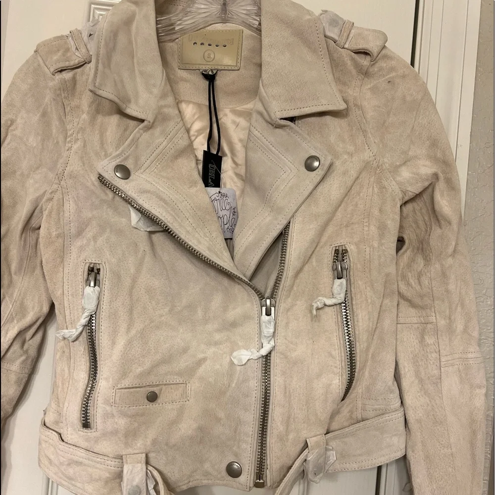 Blank NYC brand new with tags adorable leather jacket with cute buckle detail - Picture 7 of 13